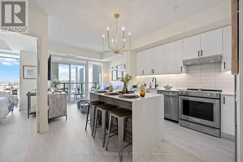 1523 - 9000 Jane Street, Vaughan, ON - Indoor Photo Showing Kitchen With Stainless Steel Kitchen With Upgraded Kitchen