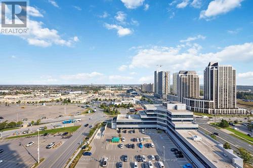 1523 - 9000 Jane Street, Vaughan, ON - Outdoor With View