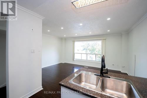 167 - 475 Bramalea Road, Brampton (Southgate), ON - Indoor Photo Showing Kitchen With Double Sink