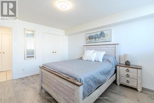 1406 - 3695 Kaneff Crescent, Mississauga (Mississauga Valleys), ON - Indoor Photo Showing Bedroom