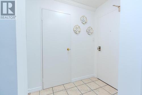 1406 - 3695 Kaneff Crescent, Mississauga, ON - Indoor Photo Showing Other Room