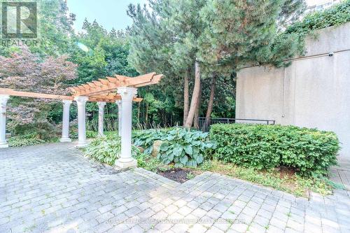 1406 - 3695 Kaneff Crescent, Mississauga, ON - Outdoor