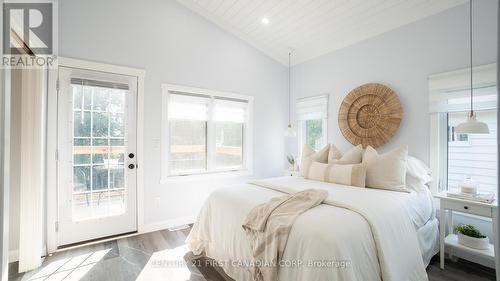 605 Lakeshore Road, Sarnia, ON - Indoor Photo Showing Bedroom