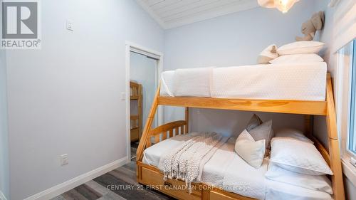 605 Lakeshore Road, Sarnia, ON - Indoor Photo Showing Bedroom