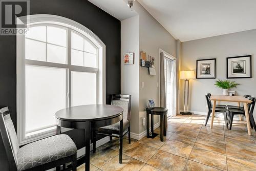 456 Mcphee Street Unit# 102, Kelowna, BC - Indoor Photo Showing Dining Room