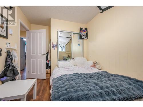 5806 89Th Street, Osoyoos, BC - Indoor Photo Showing Bedroom