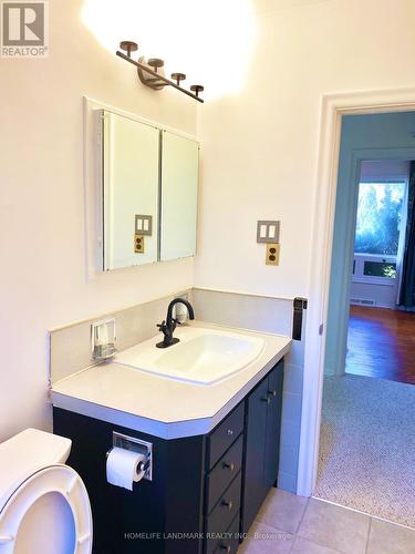 9 Terrington Court, Toronto (Banbury-Don Mills), ON - Indoor Photo Showing Bathroom