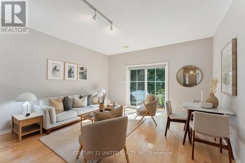 9 Wingett Way, Smith-Ennismore-Lakefield (Lakefield), ON - Indoor Photo Showing Living Room