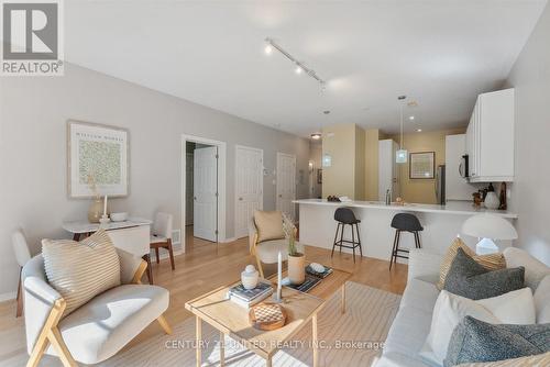 9 Wingett Way, Smith-Ennismore-Lakefield (Lakefield), ON - Indoor Photo Showing Living Room