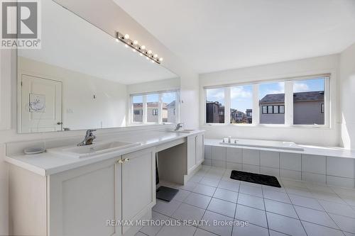 6 Yacht Drive, Clarington, ON - Indoor Photo Showing Bathroom