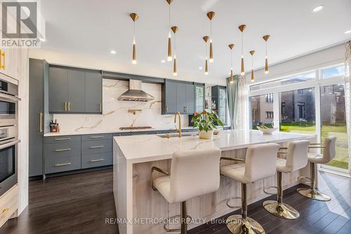 6 Yacht Drive, Clarington, ON - Indoor Photo Showing Kitchen With Upgraded Kitchen