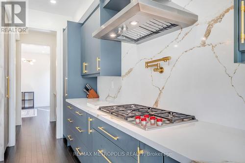 6 Yacht Drive, Clarington, ON - Indoor Photo Showing Kitchen