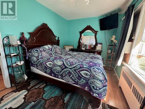 403 Conklin Avenue, Penticton, BC - Indoor Photo Showing Bedroom