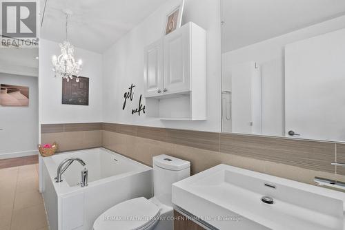 2602 - 390 Cherry Street, Toronto, ON - Indoor Photo Showing Bathroom