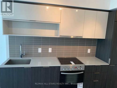 801 - 159 Wellesley Street E, Toronto (Church-Yonge Corridor), ON - Indoor Photo Showing Kitchen With Upgraded Kitchen