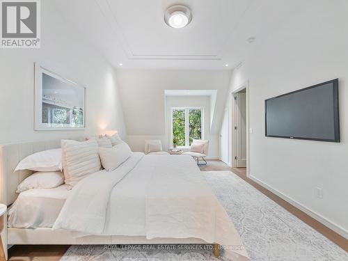 388 St Clarens Avenue, Toronto (Dufferin Grove), ON - Indoor Photo Showing Bedroom