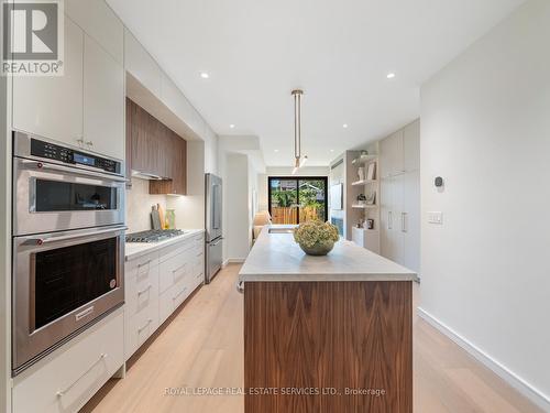 388 St Clarens Avenue, Toronto, ON - Indoor Photo Showing Kitchen