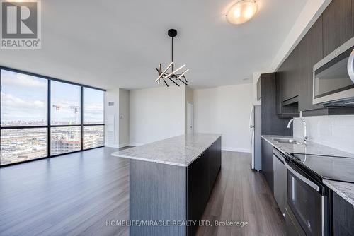 3307 - 2910 Hwy 7 Road, Vaughan, ON - Indoor Photo Showing Kitchen With Upgraded Kitchen