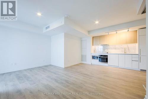 1133 - 1100 Sheppard Avenue W, Toronto (York University Heights), ON - Indoor Photo Showing Kitchen