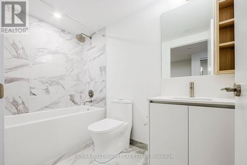 1133 - 1100 Sheppard Avenue W, Toronto (York University Heights), ON - Indoor Photo Showing Bathroom