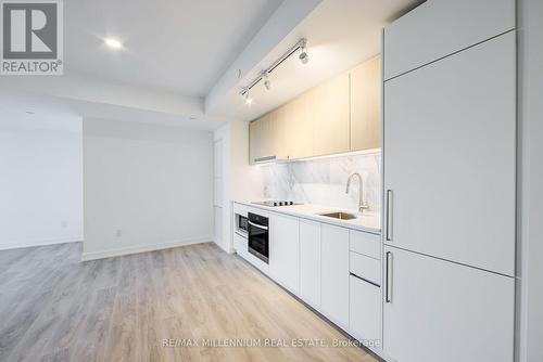 1133 - 1100 Sheppard Avenue W, Toronto (York University Heights), ON - Indoor Photo Showing Kitchen