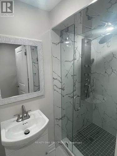 57 Folcroft Street, Brampton (Credit Valley), ON - Indoor Photo Showing Bathroom