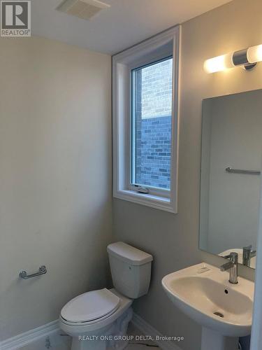 57 Folcroft Street, Brampton (Credit Valley), ON - Indoor Photo Showing Bathroom