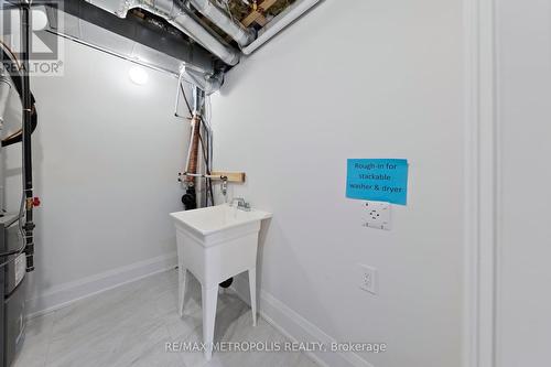 Lower - 79A Laburnham Avenue, Toronto (Long Branch), ON - Indoor Photo Showing Other Room