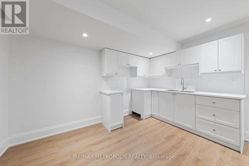 Lower - 79A Laburnham Avenue, Toronto (Long Branch), ON - Indoor Photo Showing Kitchen