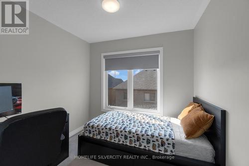 60 Rockman Crescent, Brampton (Northwest Brampton), ON - Indoor Photo Showing Bedroom