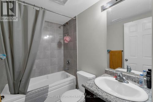 60 Rockman Crescent, Brampton (Northwest Brampton), ON - Indoor Photo Showing Bathroom