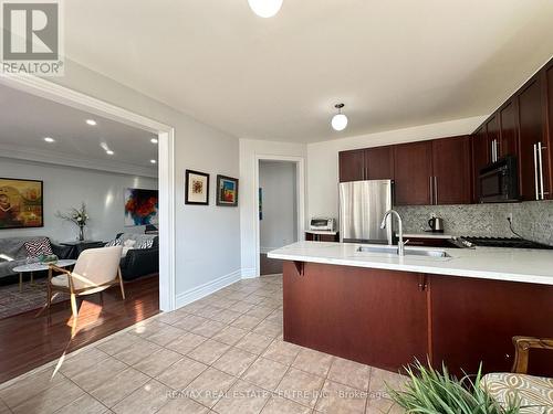 5 Streamline Drive, Brampton, ON - Indoor Photo Showing Kitchen With Double Sink