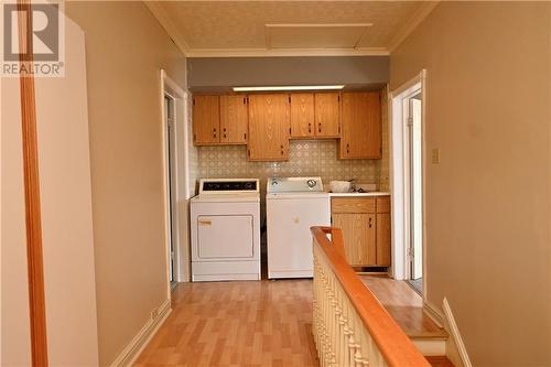 27 Meadow Street, Cobden, ON - Indoor Photo Showing Laundry Room