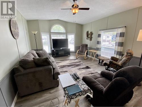 27 3889 Muller Avenue, Terrace, BC - Indoor Photo Showing Living Room