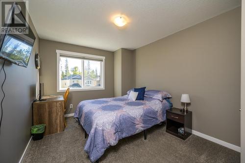 7639 Creekside Way, Prince George, BC - Indoor Photo Showing Bedroom