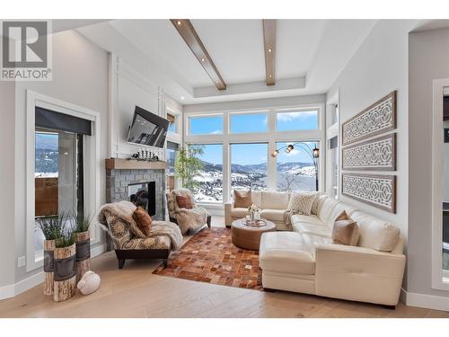 608 Mt Ida Crescent, Coldstream, BC - Indoor Photo Showing Living Room With Fireplace