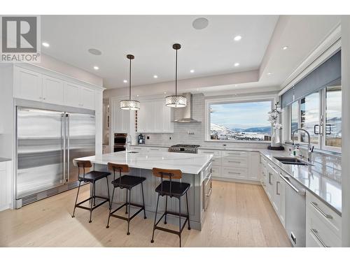 608 Mt Ida Crescent, Coldstream, BC - Indoor Photo Showing Kitchen With Double Sink With Upgraded Kitchen