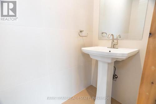 8 Campfire Court, Barrie (Codrington), ON - Indoor Photo Showing Bathroom