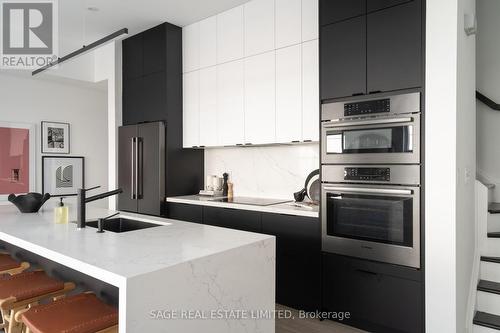 6 - 19 Dekoven Mews, Toronto (Dovercourt-Wallace Emerson-Junction), ON - Indoor Photo Showing Kitchen