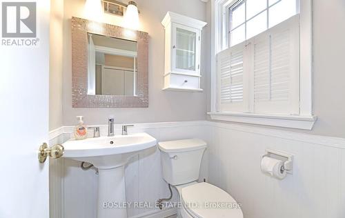 102 Freemont Avenue, Toronto (Humber Heights), ON - Indoor Photo Showing Bathroom