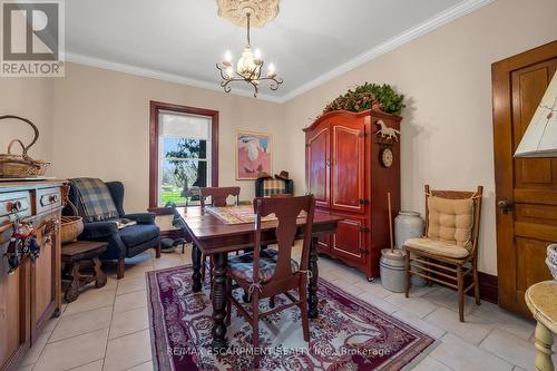 420 Ridge Road, Hamilton (Stoney Creek Mountain), ON - Indoor Photo Showing Dining Room