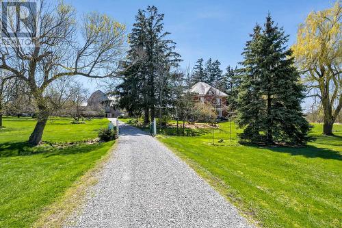 420 Ridge Road, Hamilton (Stoney Creek Mountain), ON - Outdoor