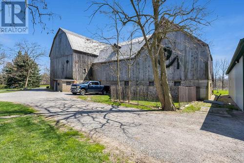 420 Ridge Road, Hamilton (Stoney Creek Mountain), ON - Outdoor