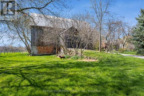 420 Ridge Road, Hamilton (Stoney Creek Mountain), ON - Outdoor