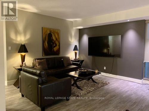 1703 - 67 Caroline Street S, Hamilton, ON - Indoor Photo Showing Dining Room