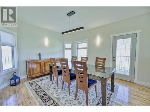 4535 Ryegrass Road, Oliver, BC - Indoor Photo Showing Dining Room