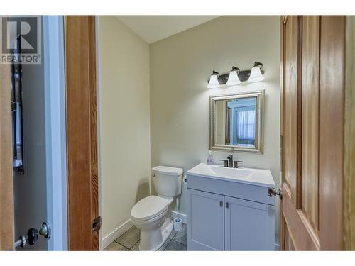 4535 Ryegrass Road, Oliver, BC - Indoor Photo Showing Bathroom