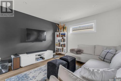 246 Prasad Manor, Saskatoon, SK - Indoor Photo Showing Living Room