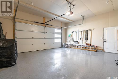 246 Prasad Manor, Saskatoon, SK - Indoor Photo Showing Garage