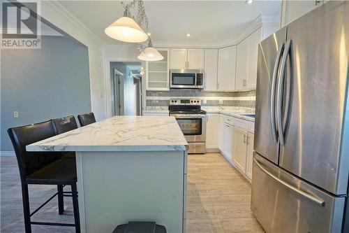 1548 Weller Street, Sudbury, ON - Indoor Photo Showing Kitchen With Upgraded Kitchen